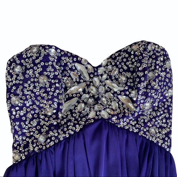 Formal High-Low Dress - Picture 2 of 5